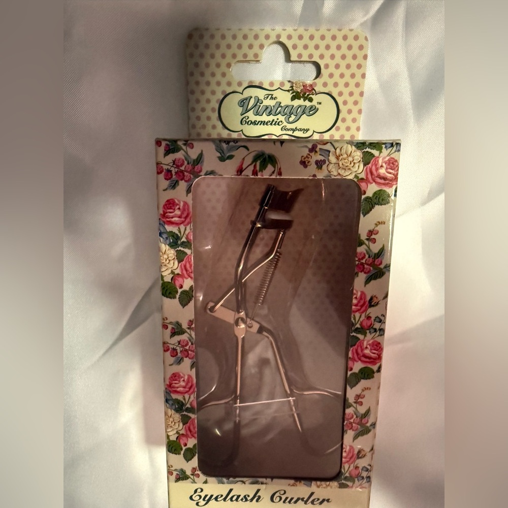 Eyelash Curler